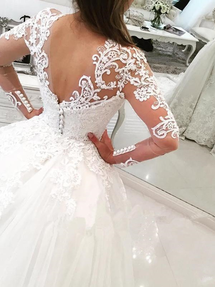 Appliques Long Sleeves Wedding Dress with Train