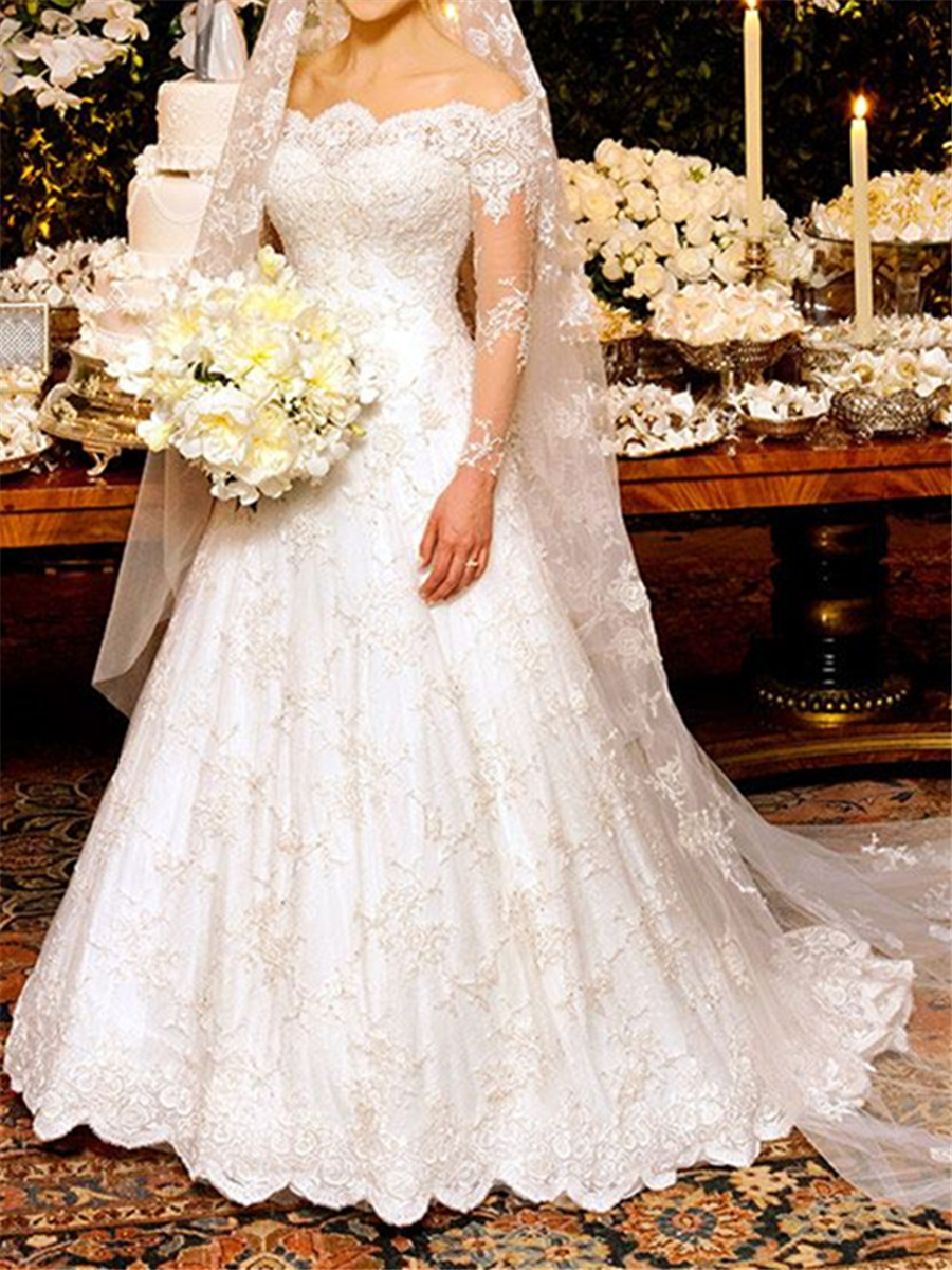 Vintage Appliques Lace Wedding Dress with Long Sleeve