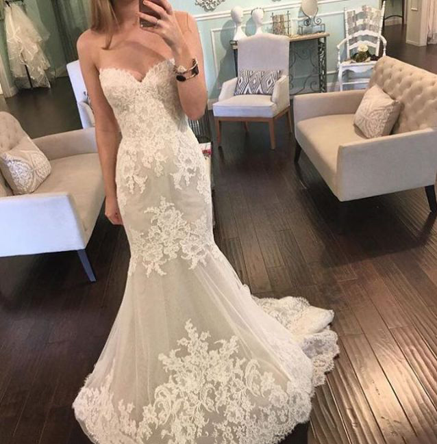 Sweetheart Lace Appliques Mermaid Wedding Dress