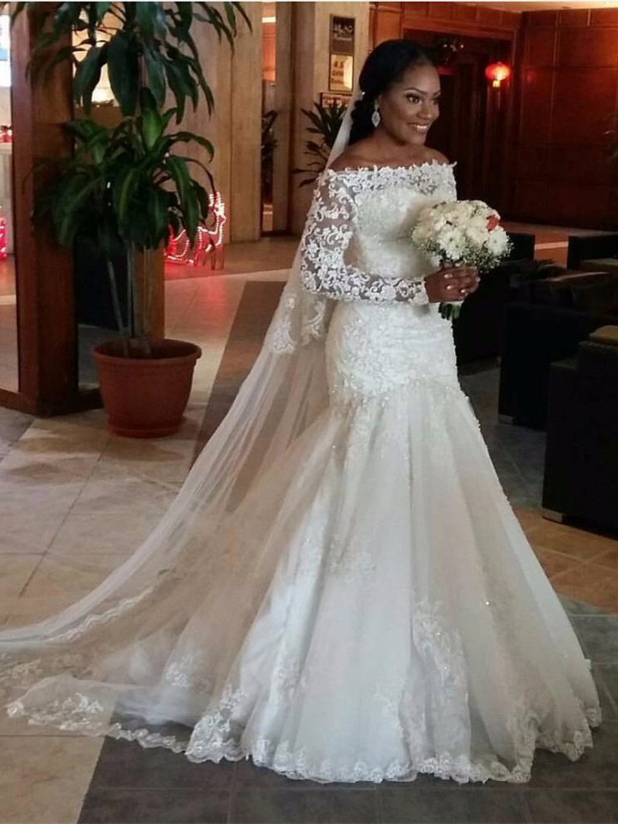 Appliques Mermaid Plus Size Wedding Dress with Long Sleeve