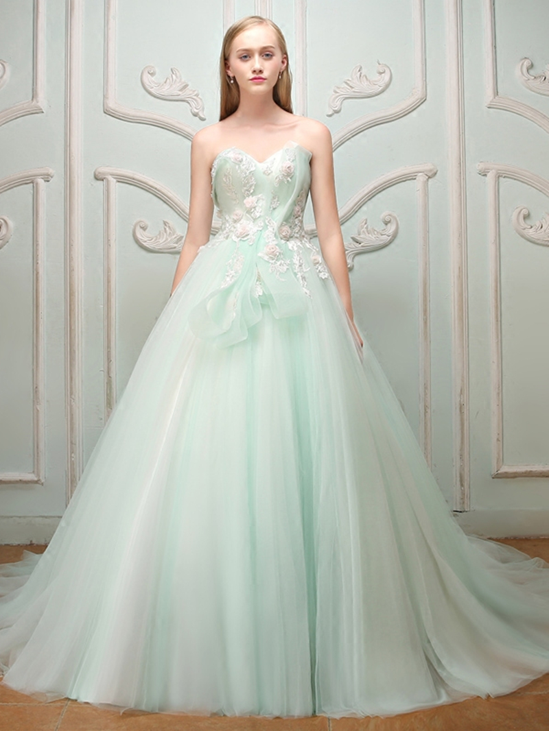 Sweetheart Ball Gown Flowers Lace Pearls Floor-Length Quinceanera Dress