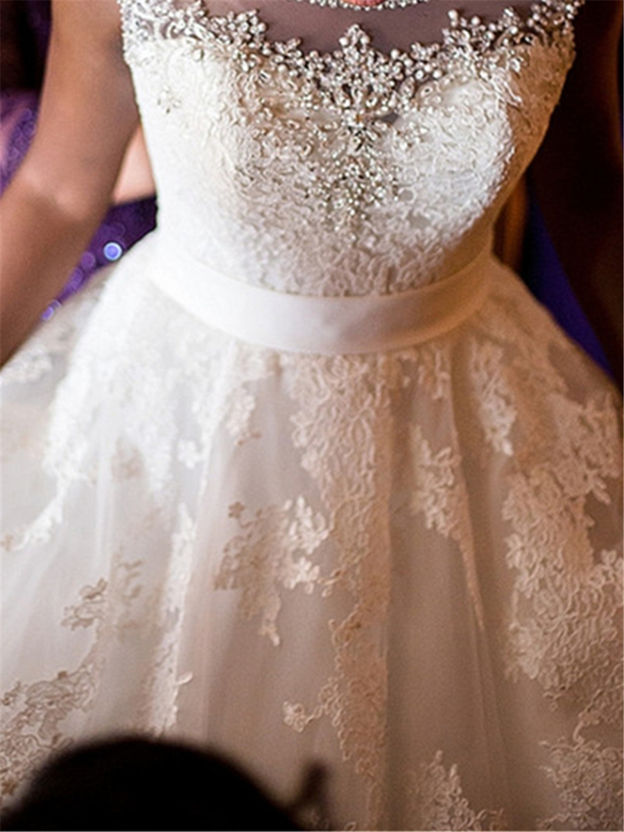 A-Line Sleeveless Appliques Beading Scoop Plus Size Wedding Dress
