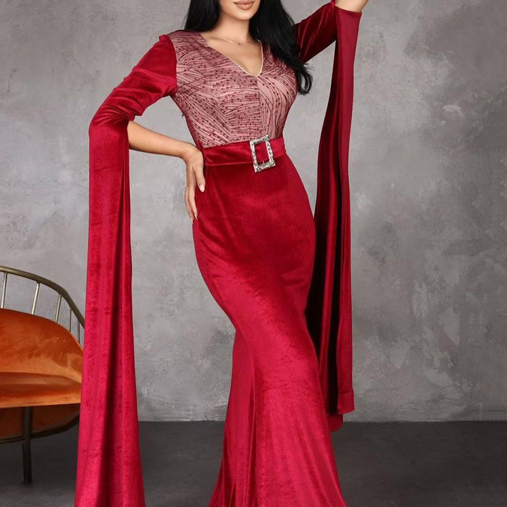 Long Sleeves V-Neck Floor-Length Trumpet/Mermaid Celebrity Dress 2022