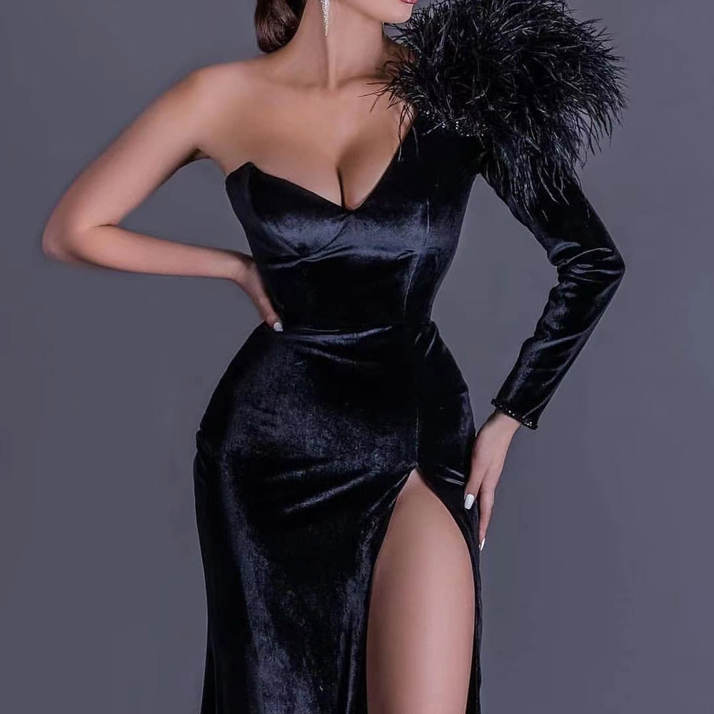 One Shoulder Floor-Length Long Sleeves Feather Evening Dress 2021