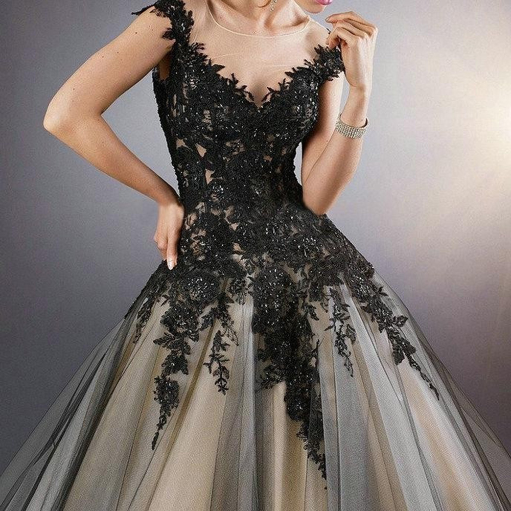 Floor-Length Scoop Short Sleeves Ball Gown Evening Black Wedding Dress 2021