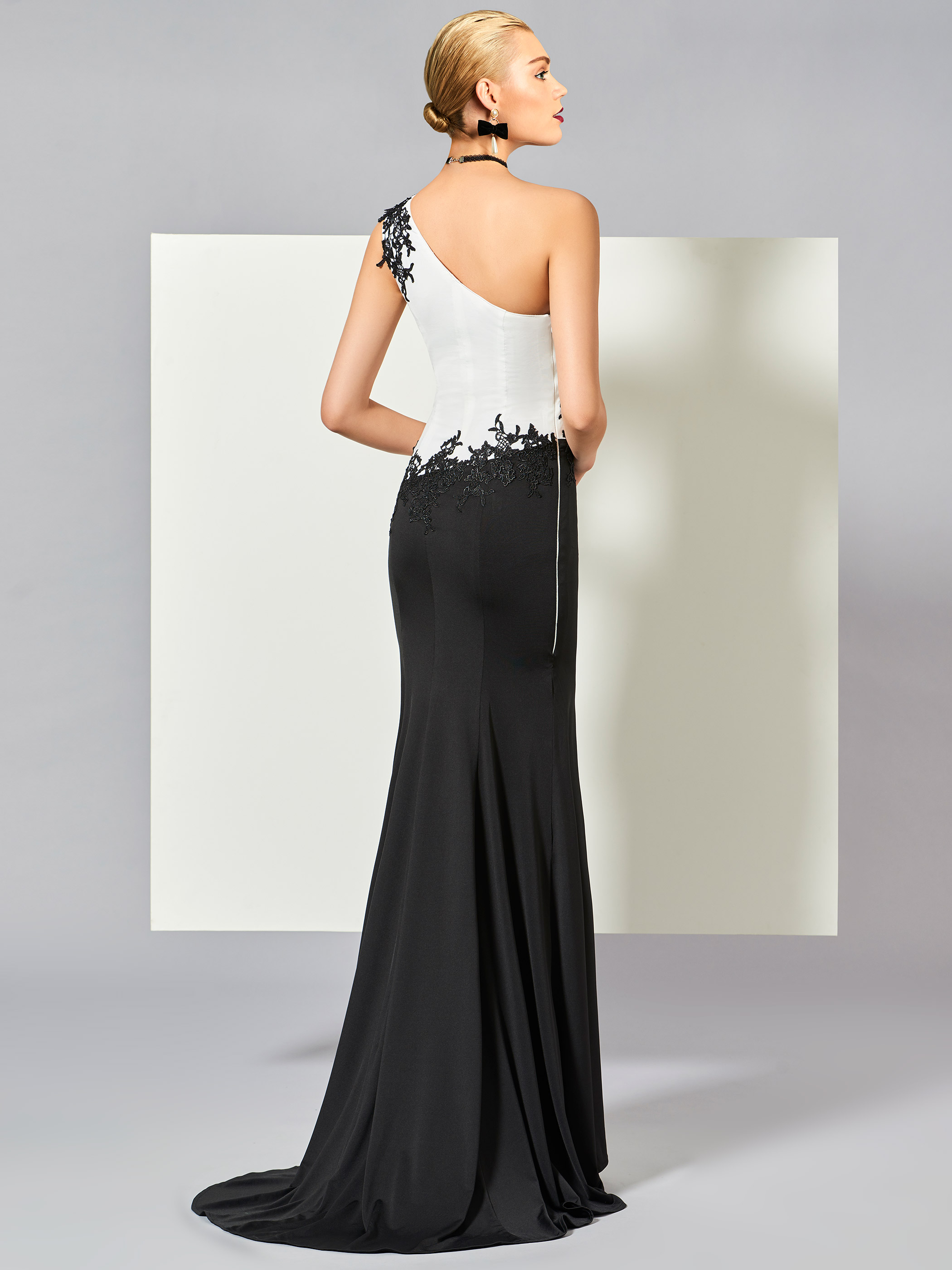 Ericdress Sheath One Shoulder Applique Evening Dress With Sweep Train