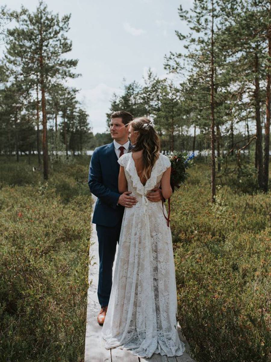 Button Cap Sleeves Sweep/Brush Floor-Length Hall Wedding Dress