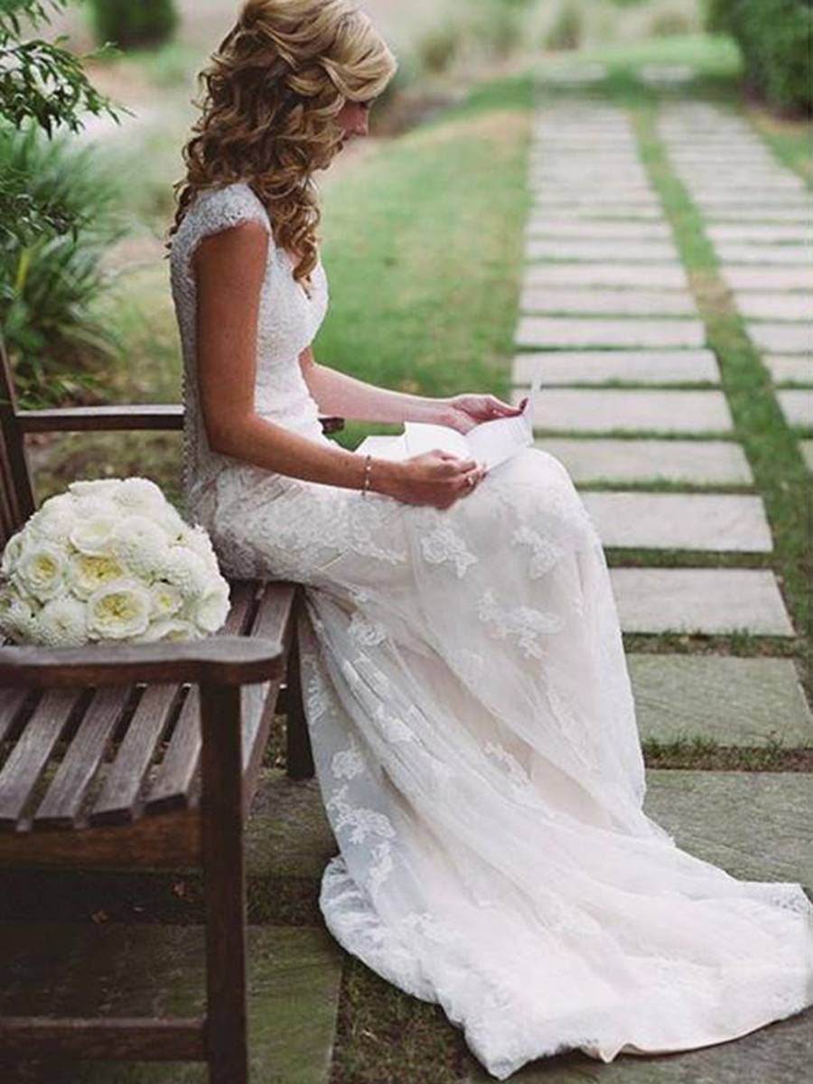 Court V-Neck Cap Sleeves Appliques Hall Wedding Dress