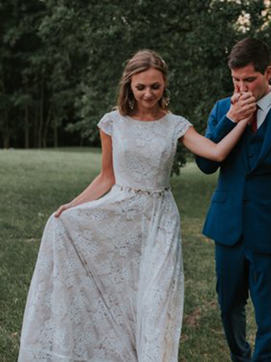 Button Cap Sleeves Sweep/Brush Floor-Length Hall Wedding Dress