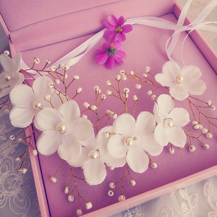 White Flowers with Pearl Bridal Headwear Pearl Wedding Jewellery