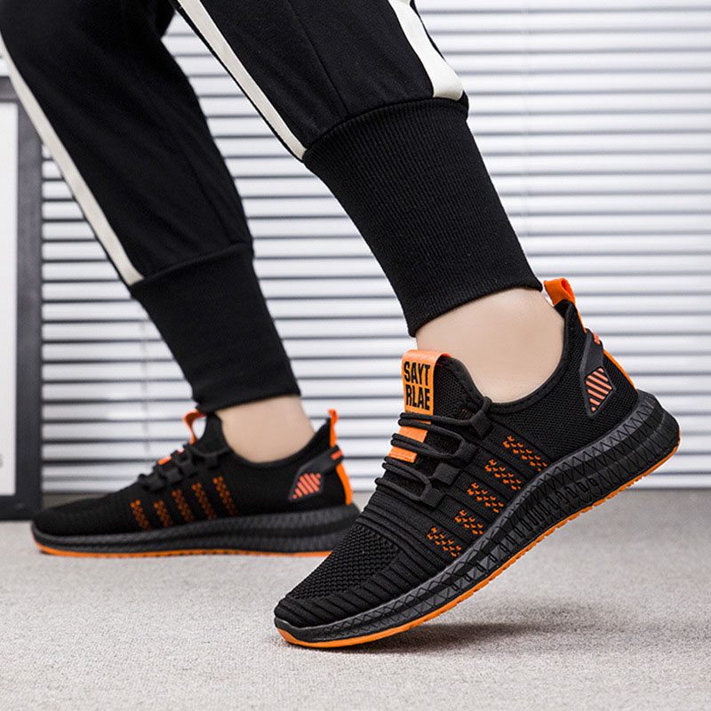 Lace-Up Low-Cut Upper Flat With Sports Lace-Up Sneakers