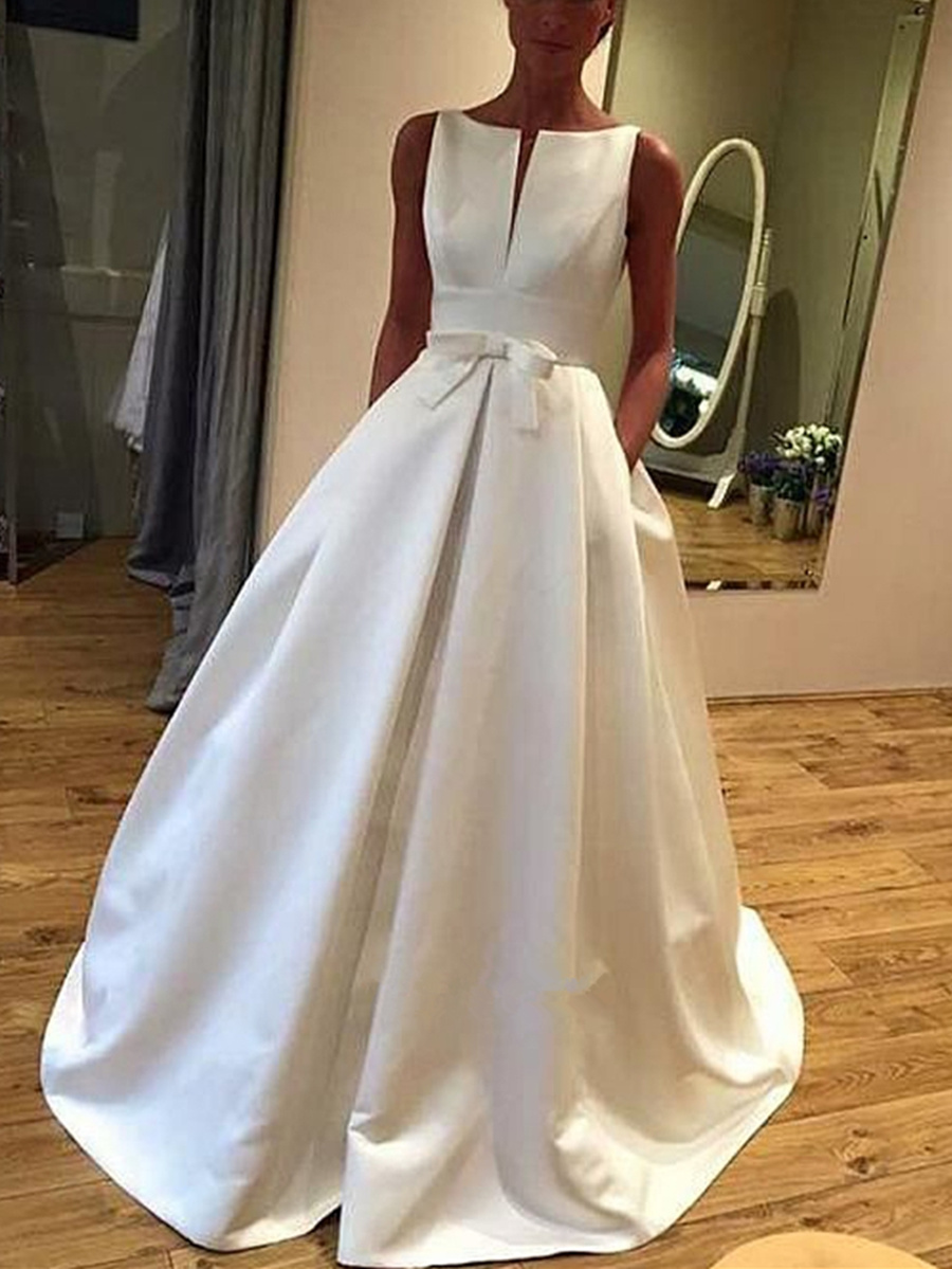 Floor-Length Sleeveless Bowknot Court Church Wedding Dress