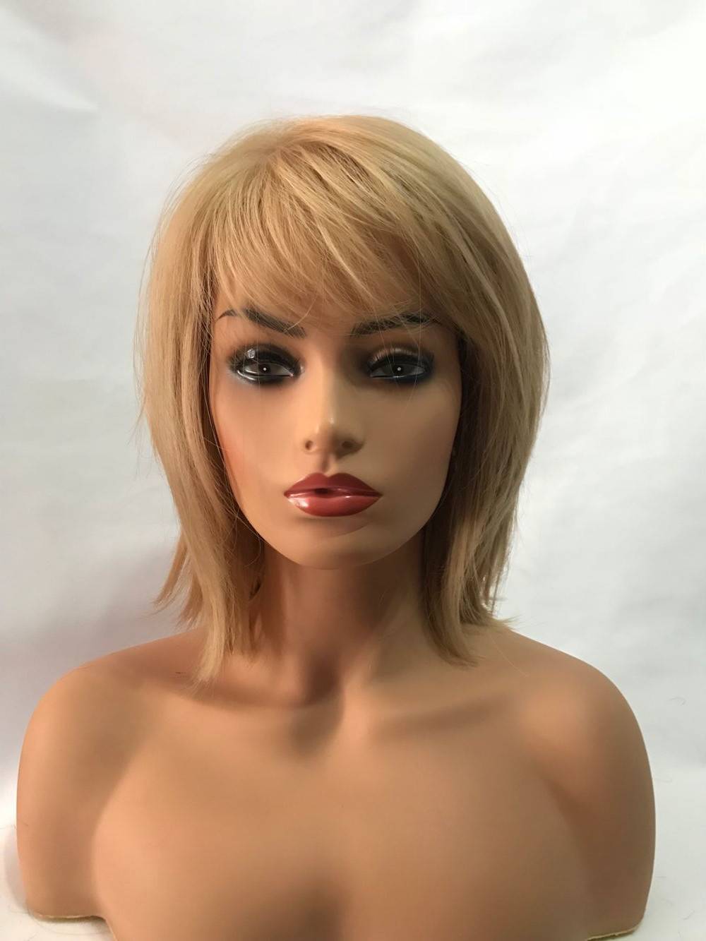 Taylor Swift Hairstyle Mediumn Straight Synthetic Hair Wig