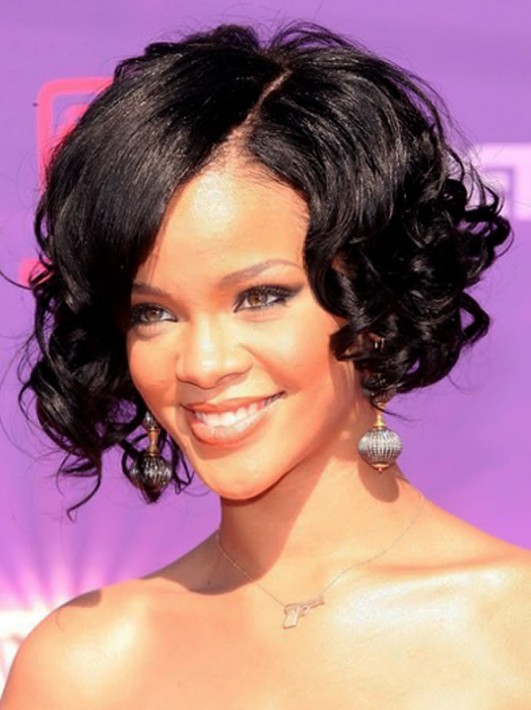 Rihanna Meidum Water Curly 10 Inches Celebrity Synthetic Lace Front Wig