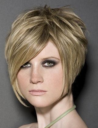 New Hairstyle Top Quality Natural Soft Short Straight Layered Light Blonde Bob Wig 8 Inches