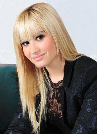 Best Demi Lovato Hairstyle Long Smooth Straight Wig Cute 100% Human Hair 18 Inches