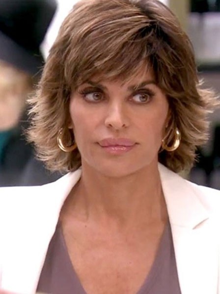 Capless Wavy Layered Wigs Lisa Rinna Short Synthetic Celebrity Wigs