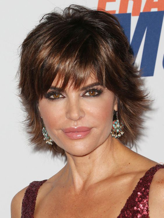 Chin Length Wavy Capless Synthetic Lisa Rinna Wigs 10 Inches