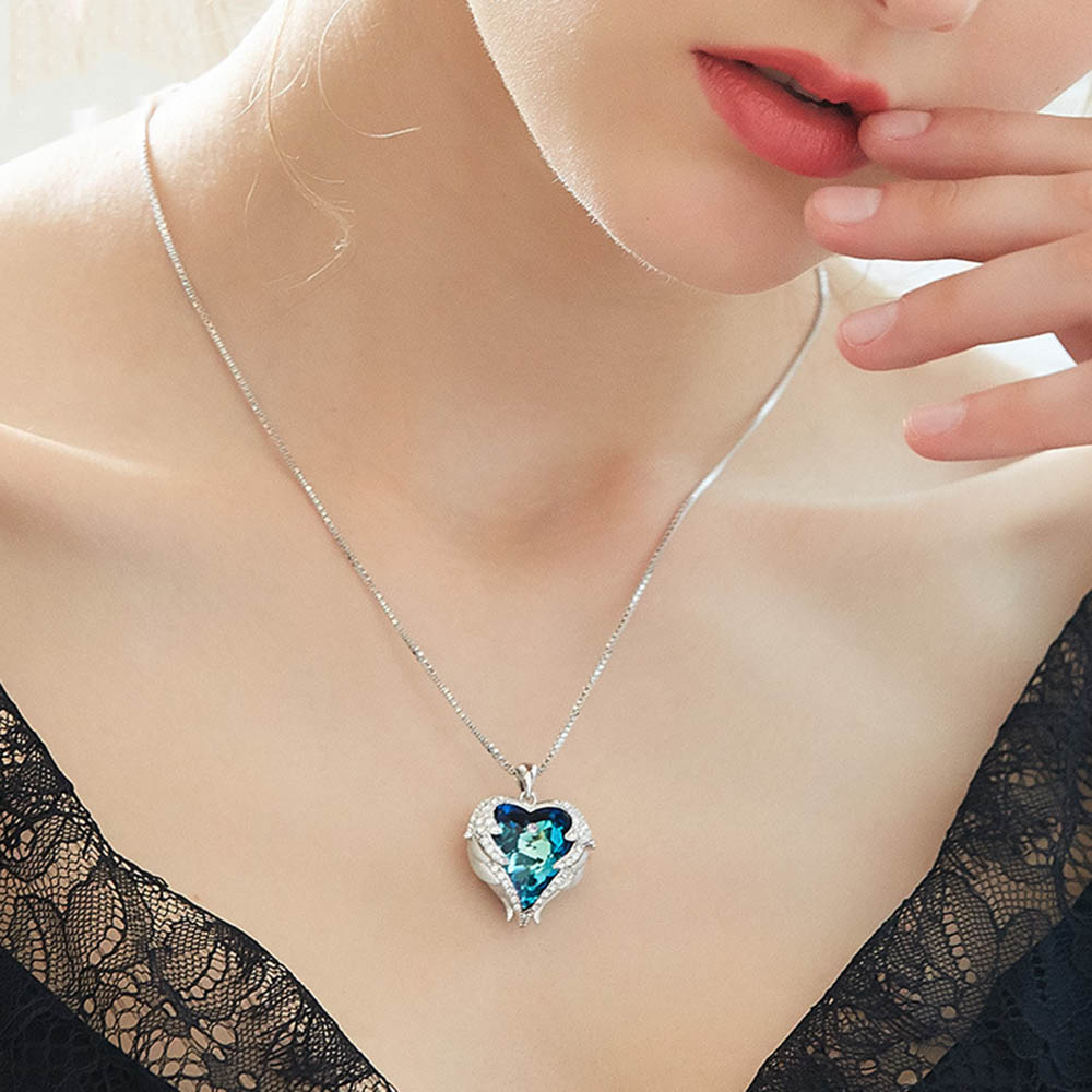 European Pendant Necklace Heart-Shaped Female Necklaces