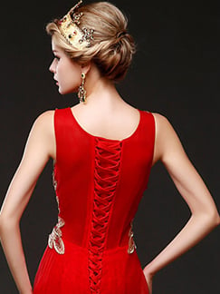 Appliques V-Neck Lace-Up Red Evening Dress