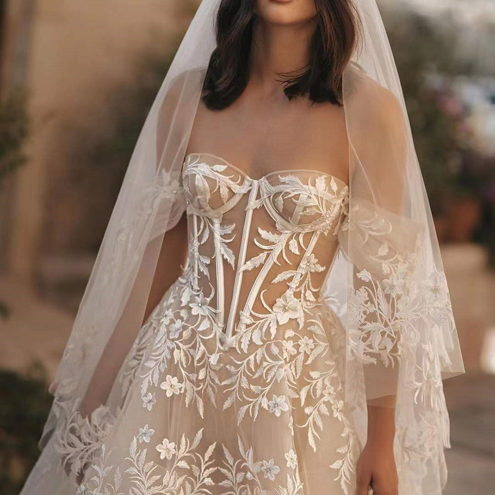 Floor-Length Off-The-Shoulder Ball Gown Short Sleeves Outdoor Wedding Dress 2021