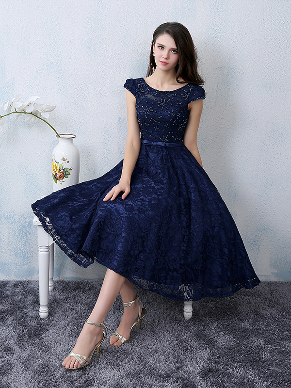 Cap Sleeve Beading Bowknot Knee-Length Lace Cocktail Dress