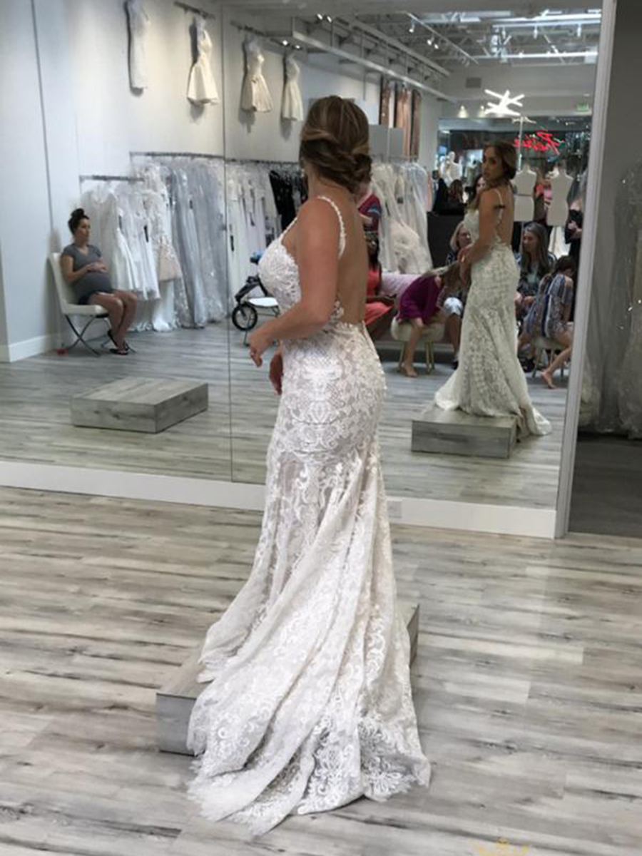 Spaghetti Straps Backless Mermaid Lace Wedding Dress for Hall