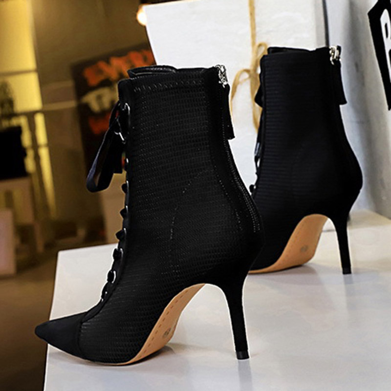 Pointed Toe Lace-Up Front Plain Western Boots