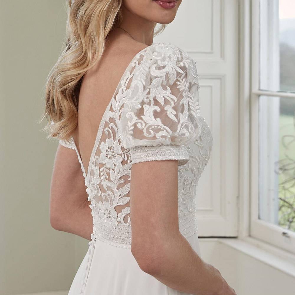 V-Neck A-Line Short Sleeves Floor-Length Hall Wedding Dress 2022