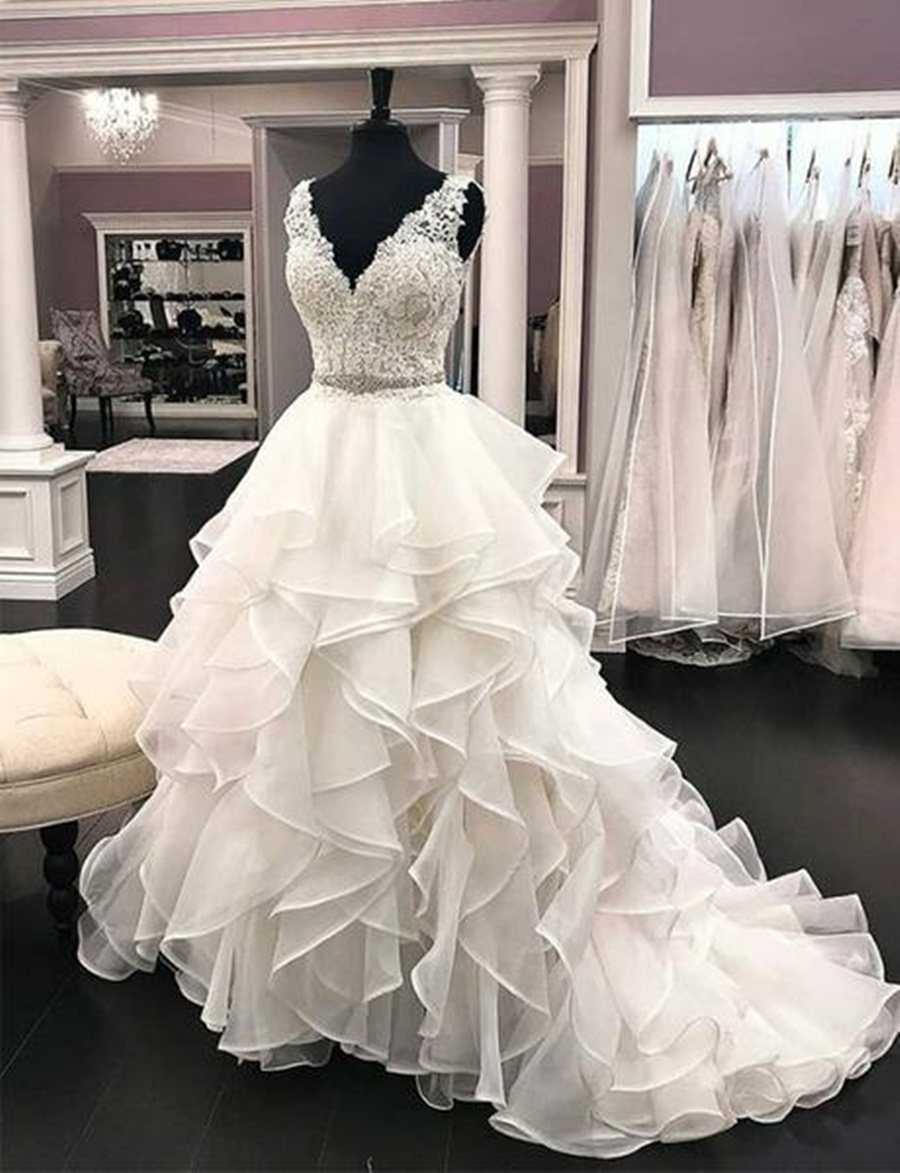 Tiered Ruffles Beading Appliques V-Neck Organza Ball Gown Wedding Dress