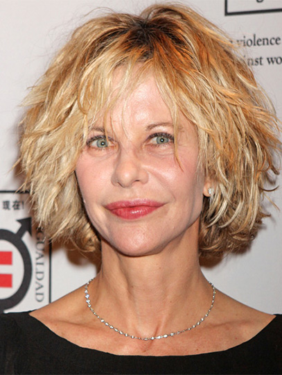 Capless Layered Wavy Wigs Heat Friendly Synthetic Meg Ryan Wigs 10 Inches