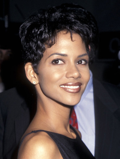 Halle Berry's Hair Style Wigs Natural Short Wavy Lace Front Wigs 6 Inches