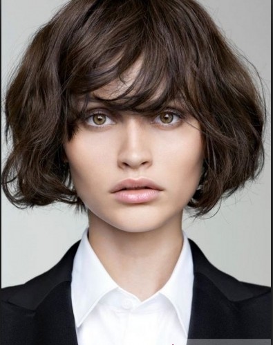 Custom Celebrity Short Fascinating Wavy Brown Wig With Layered Hair Cut Makes You Cute and Sweet for Office Lady