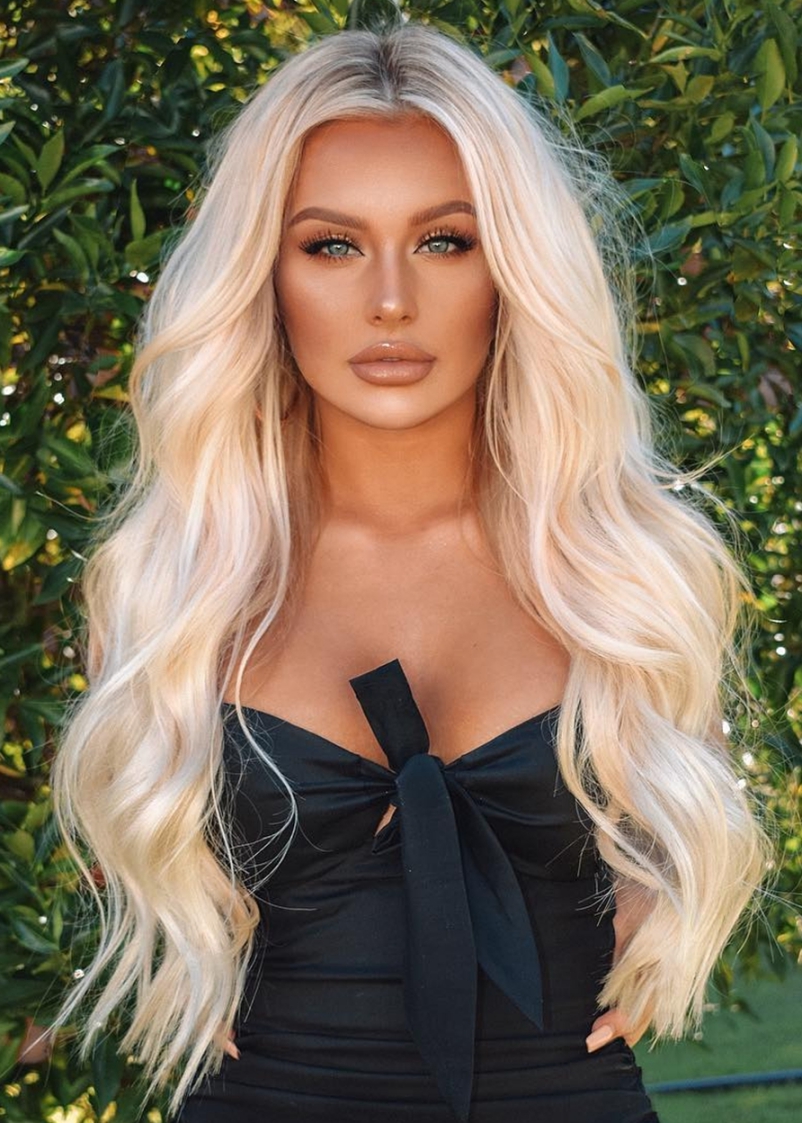 Women 's 613 Blonde Color Long Length Body Wave Human Hair Wigs Natural Looking Lace Front Wigs 28Inch