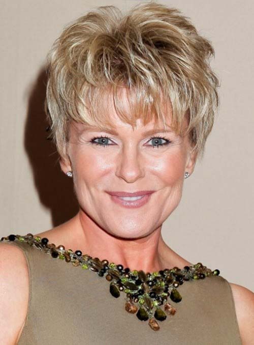 Short Layered Pixie Hairstyle Full Lace Human Hair Wigs for Older Women