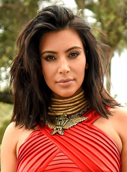 Kim Kardashian Fashion Layered Medium Length Lace Front Wigs 14 Inches
