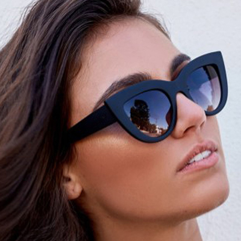 Adult Women/Men's Unisex Fashion Style Poly Carbonate Frame Resin Lens Cat Eye Shape Sunglasses