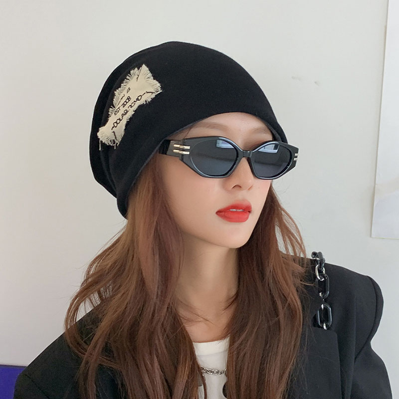 Women/Ladies Casual Style Letter Pattern Brimless Knitted Hats For Spring/Fall/Winter