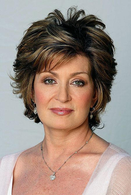 Layered Synthetic Hair Short Wavy 8 Inches Capless Wigs for Older Women
