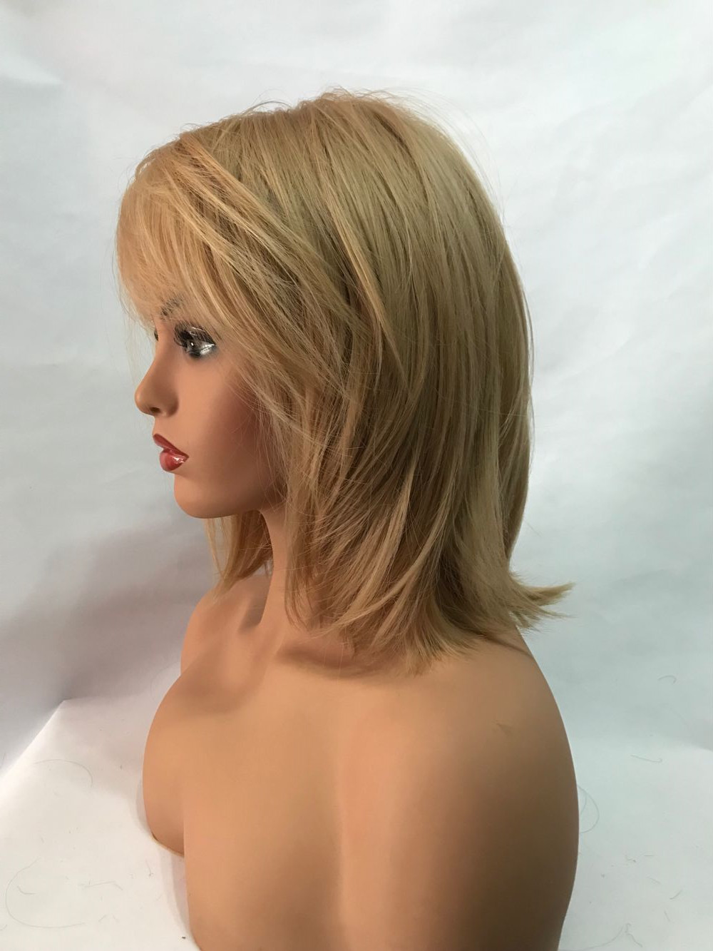 Taylor Swift Hairstyle Mediumn Straight Synthetic Hair Wig